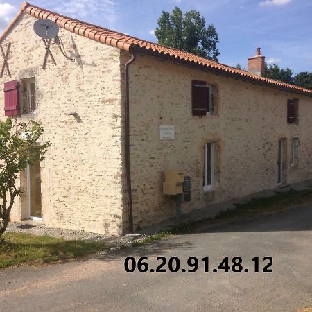 Chambres D'Hotes "La Source" Mareuil-sur-Lay Buitenkant foto